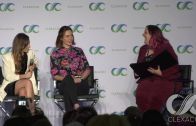 HEARTS ON FIRE: Fans at ClexaCon